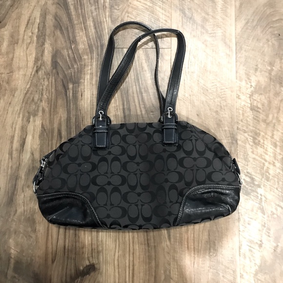 Black coach bag from early 2000s (authentic) - Picture 1 of 5